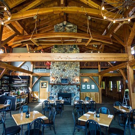 Heather Mountain Lodge Rogers Pass Esterno foto