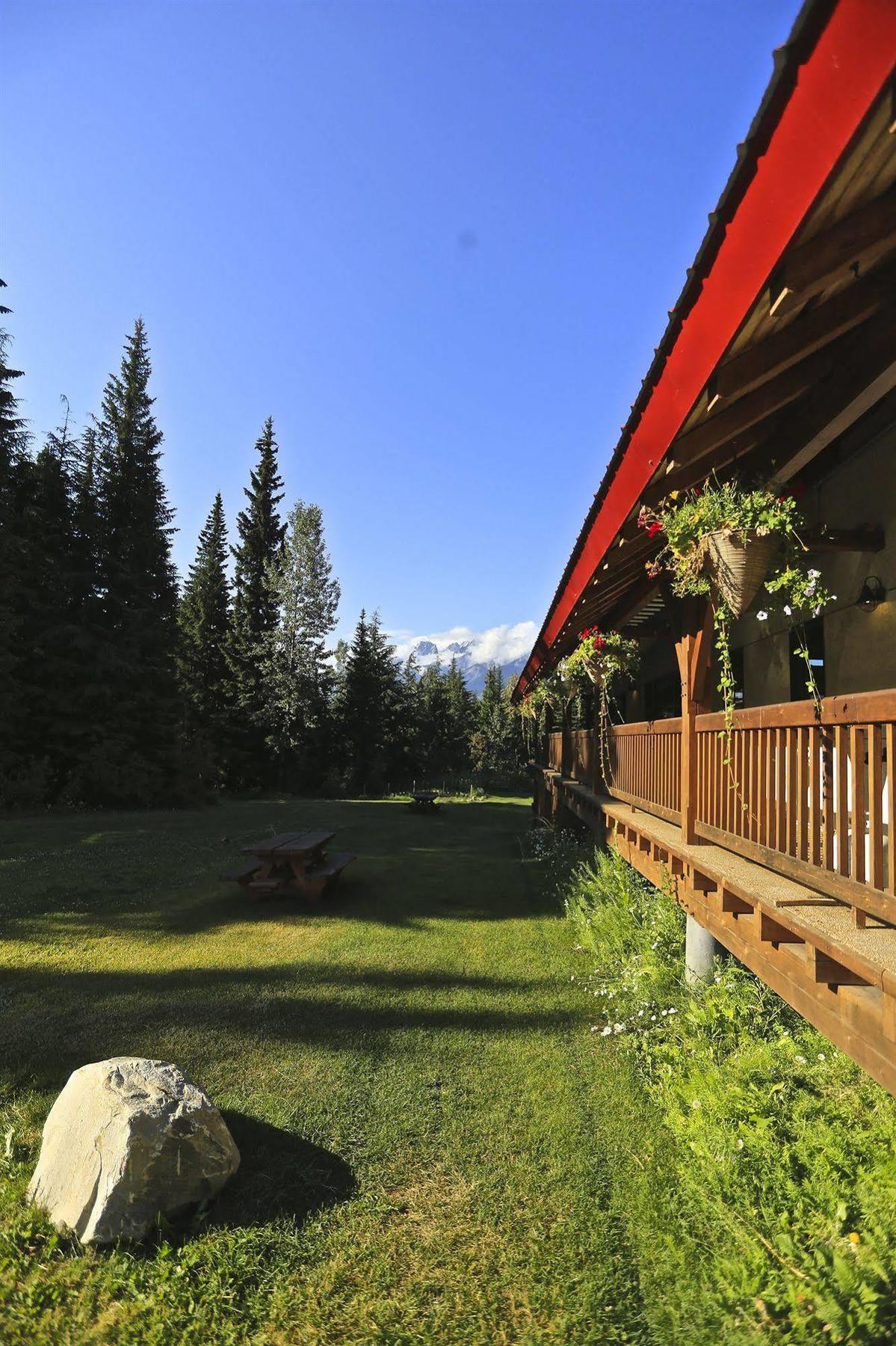 Heather Mountain Lodge Rogers Pass Esterno foto