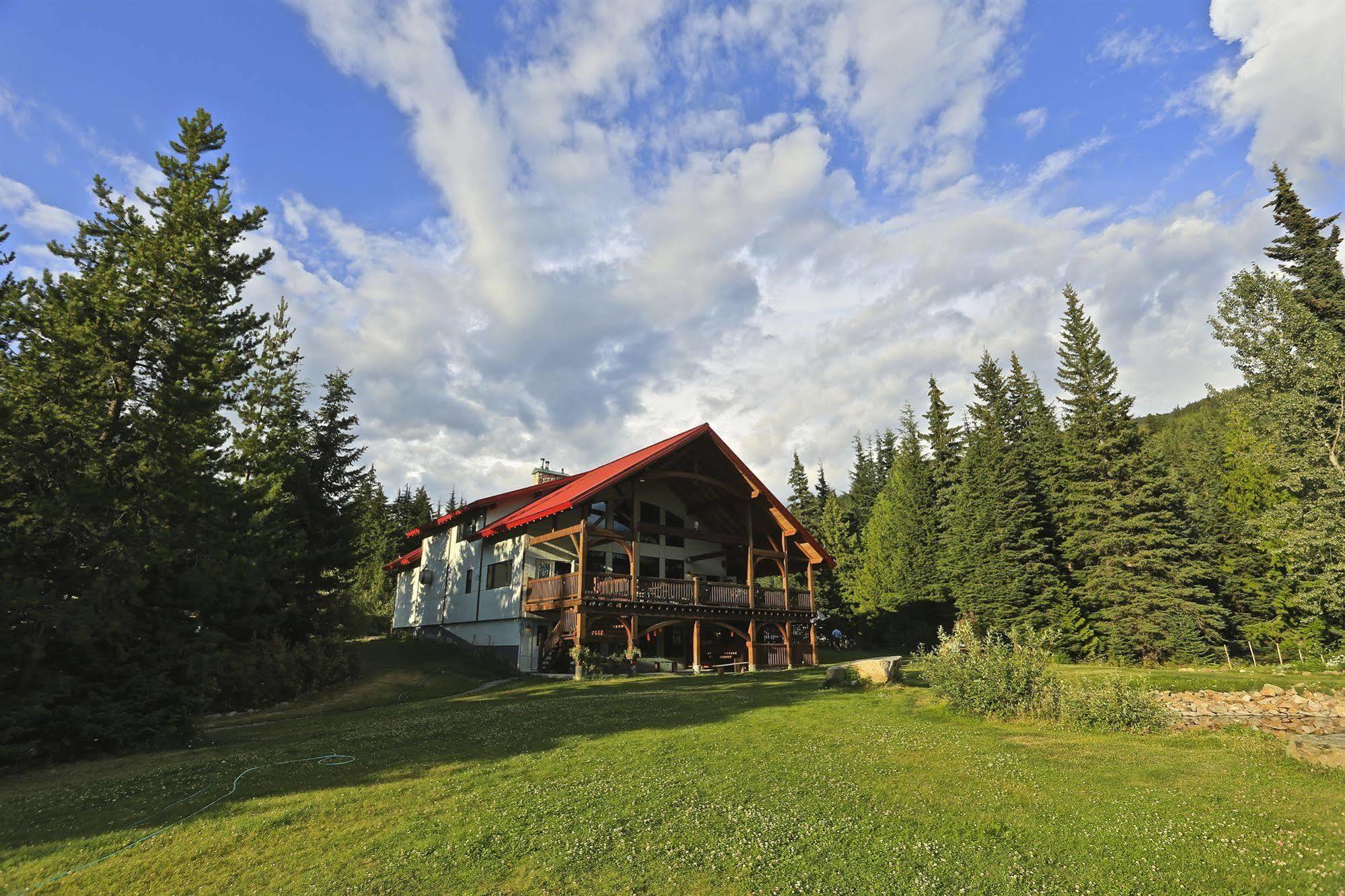 Heather Mountain Lodge Rogers Pass Esterno foto